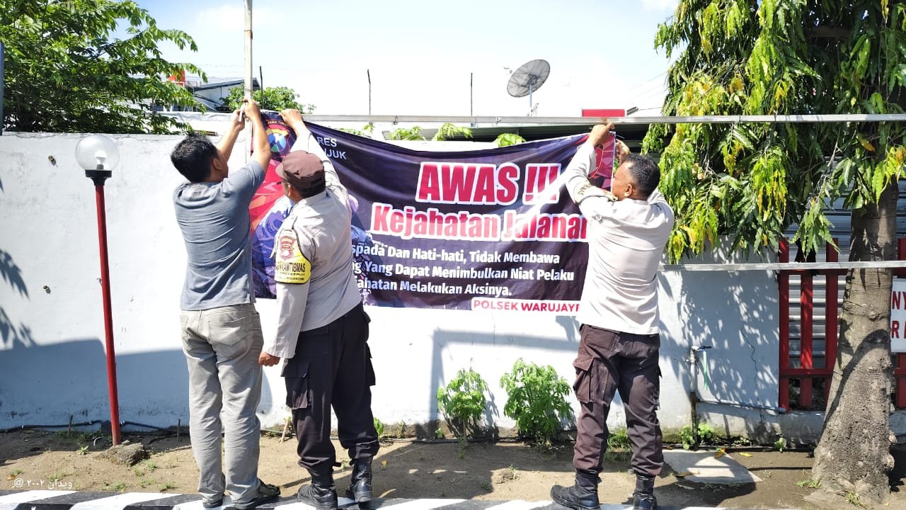 Cegah Aksi Premanisme, Polres Nganjuk Pasang Banner Imbauan di Titik Strategis