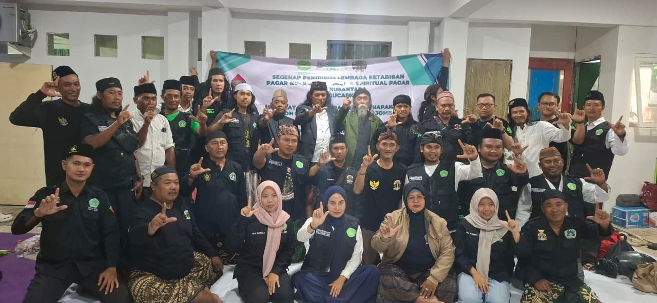 Lembaga Ketabiban PWPSNU PAGARNUSA Jatim Gelar Pengobatan Gratis untuk Peserta Napak Tilas 1 Abad NU di Tebuireng