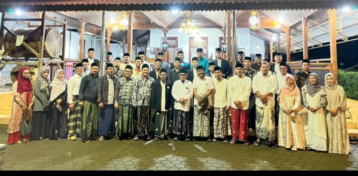 Bahtsul Masail Benda Kerep Cirebon Islah Kembalikan Gus Yahya Sebagai Ketum PBNU Dihukumi Haram