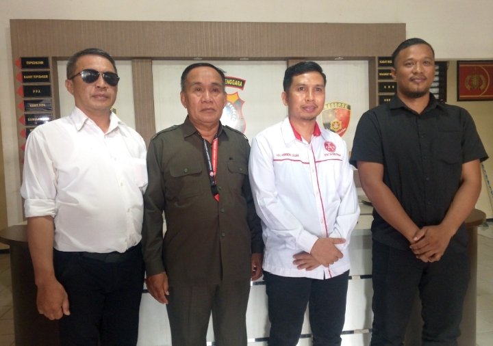 ‎Usai Diperiksa Penyidik  Ketua Tim Hukum IAI Rawa Aopa Sebut Membantah Semua Tuduhan