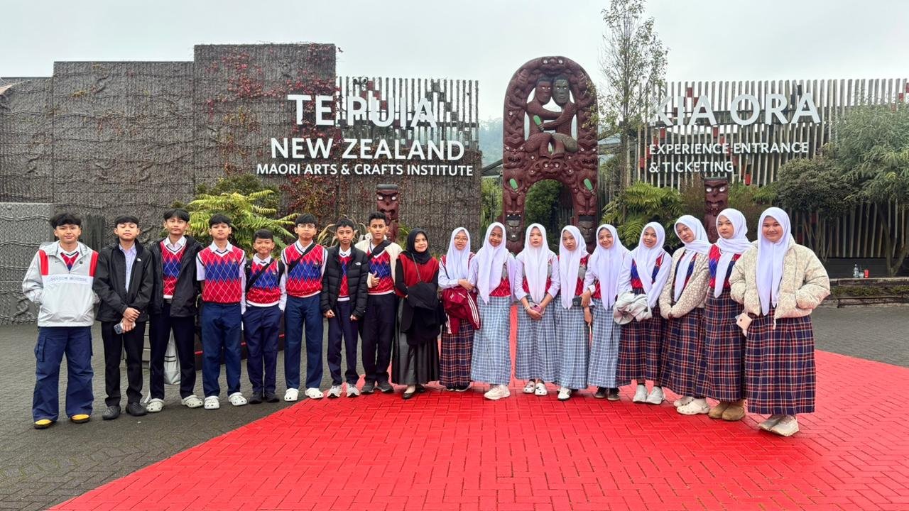 Tingkatkan Wawasan Global, Pesantren Bina Insan Mulia Berangkatkan 17 Santri ke New Zealand