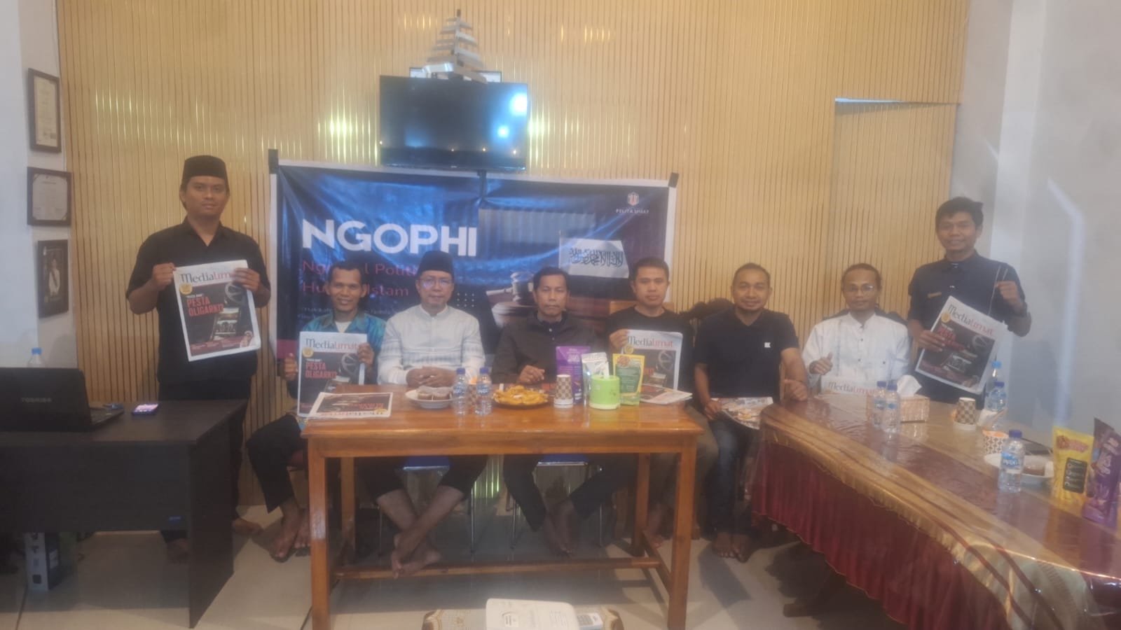 LBH Pelita Umat Sultra Gelar NGOPHI Edisi VIII, Bahas Konstelasi Ekonomi dan Politik Global