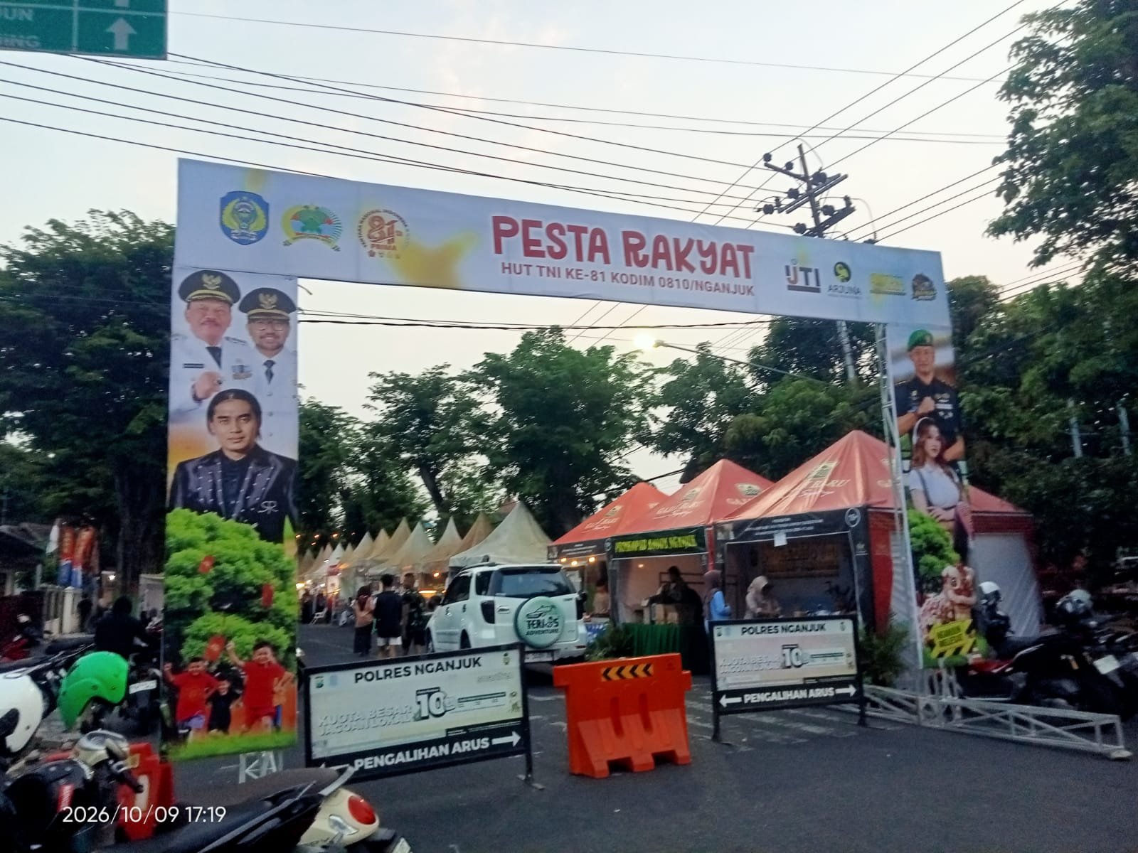 Pesta Rakyat HUT ke-81 TNI di Nganjuk, UMKM Lokal Turut Meriahkan Acara