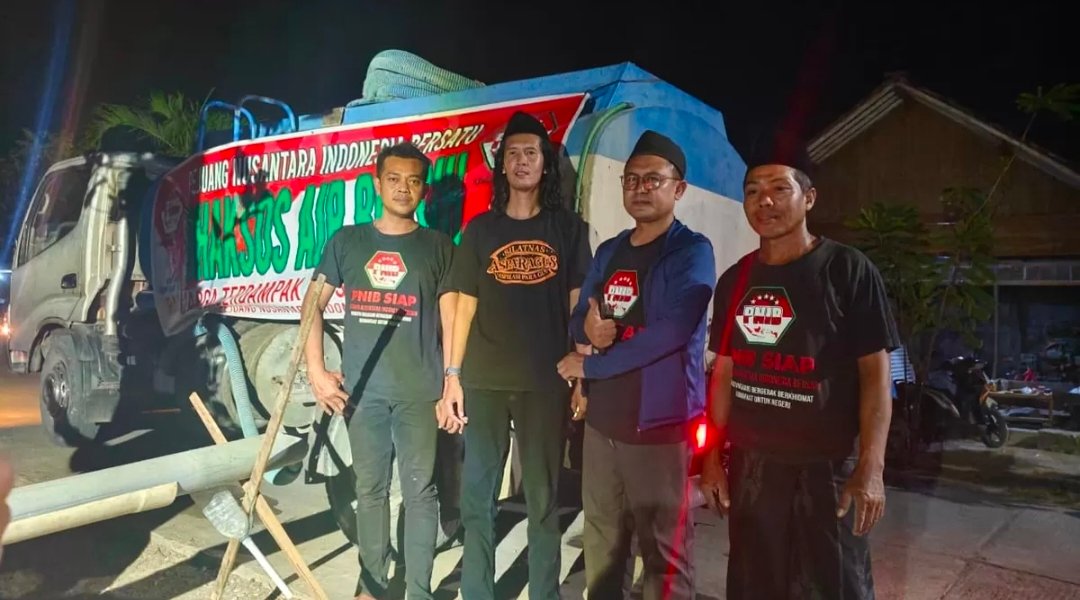 Sambut Hari Santri dan Sumpah Pemuda, PNIB Asparagus, Banser, Pagar Nusa dan BEM PTNU Lanjutkan Baksos Air Bersih di Bojonegoro
